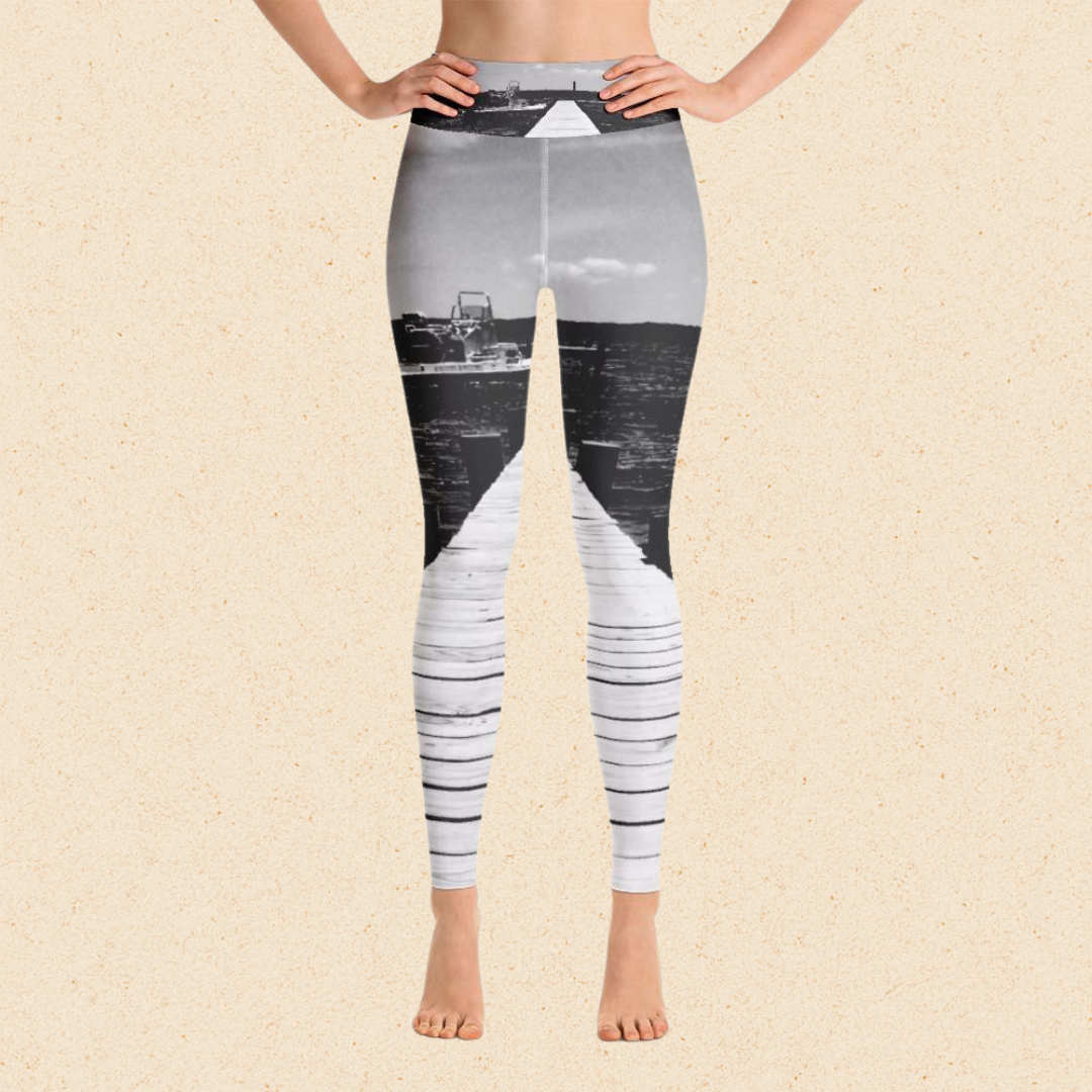 Pier b/w Yoga Leggings